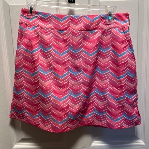 Vineyard Vines | 17 Inch Printed Whale Tail Skort Pink Blue Golf Sz 2 #2R0569 - Picture 2 of 10